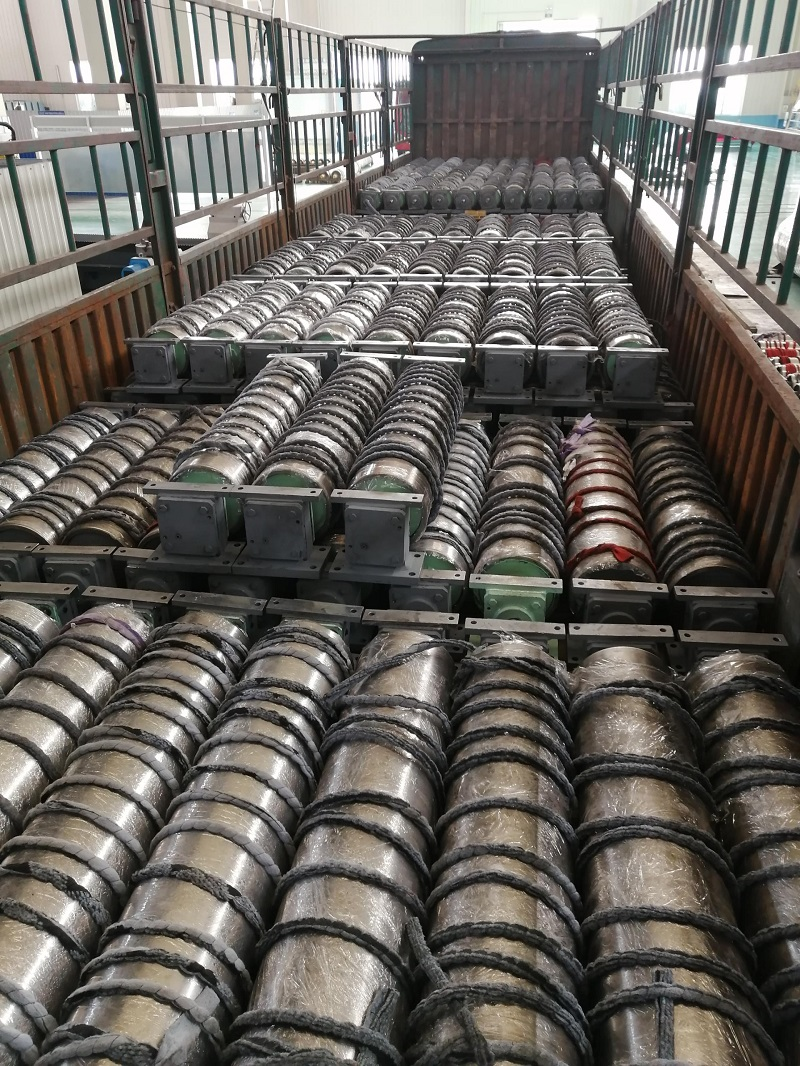 钢铁冶金行业层流冷却辊装配完毕发货